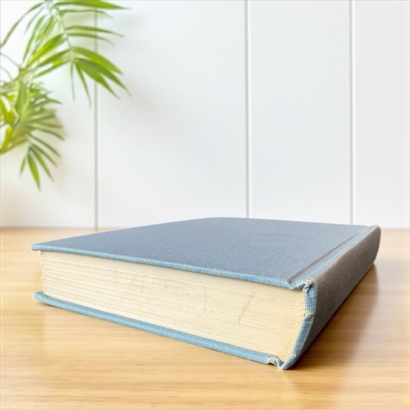 Vintage 1968 The Disney Version: The Life, Times, Art & Commerce of Walt Disney - Picture 6 of 10